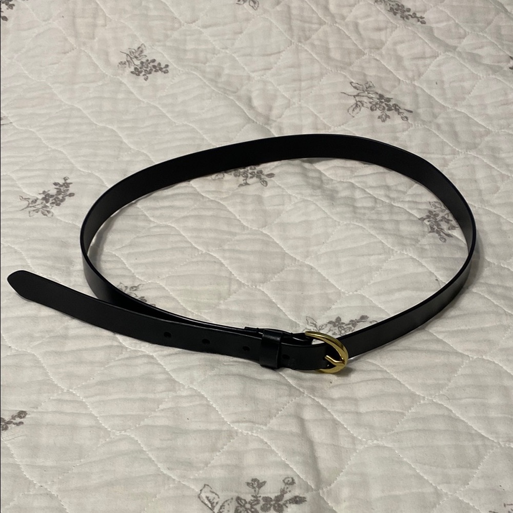 Sleek Black Leather Belt with Gold Buckle
